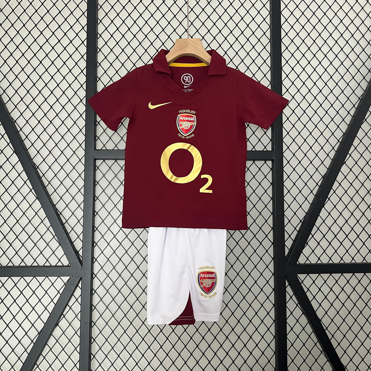 Kids Kit Arsenal home 05/06 retro