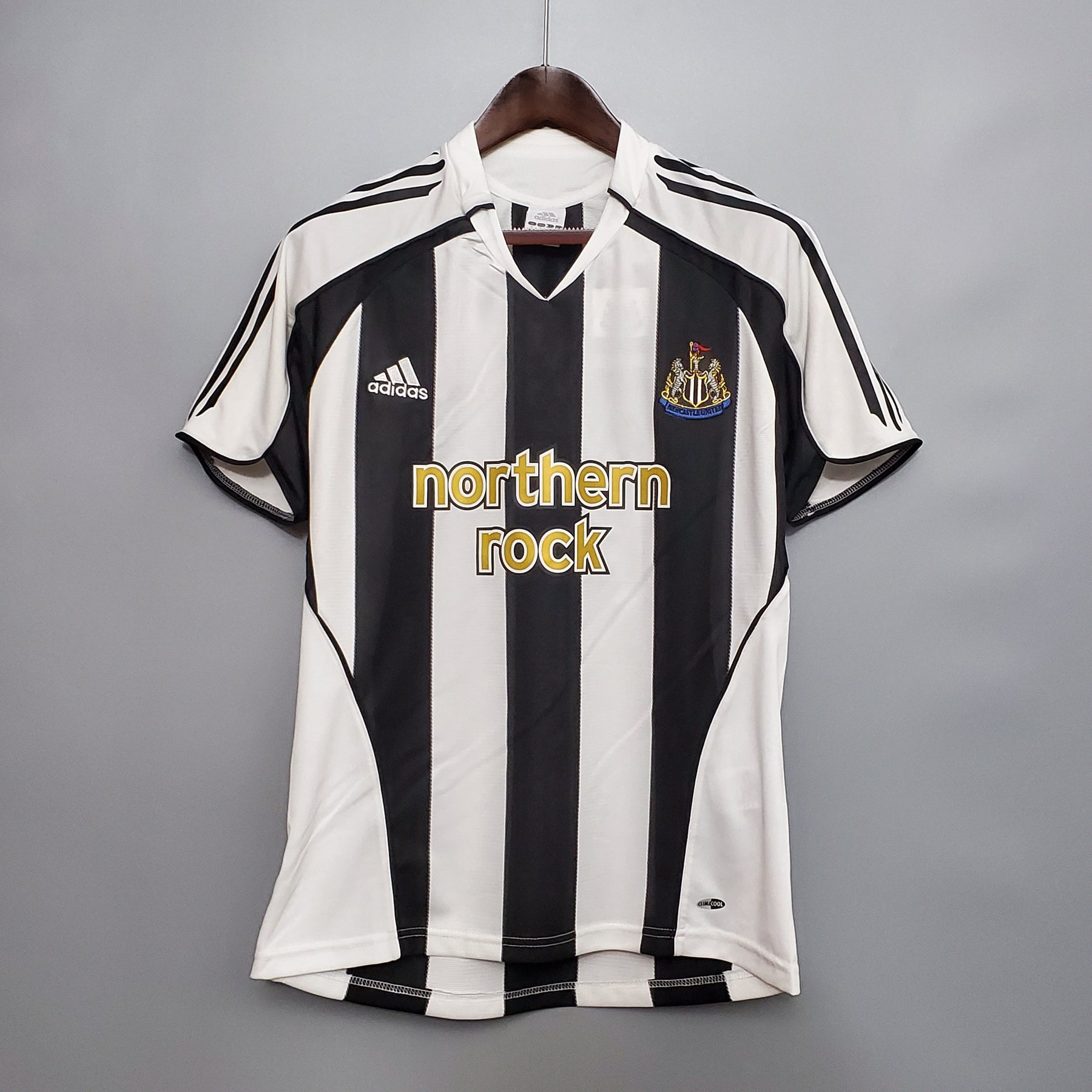 Newcastle Home 05/06 Retro