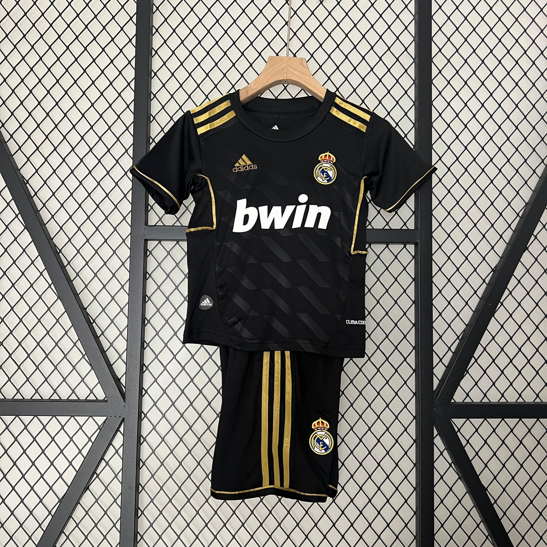 Kids Kit Real Madrid away 11/12 retro